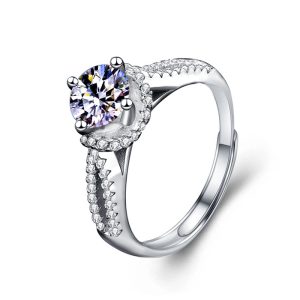 Hollow-Design Moissanite Ring – Intricate Openwork Jewelry